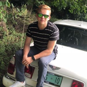 Meet your Posher, Hunter